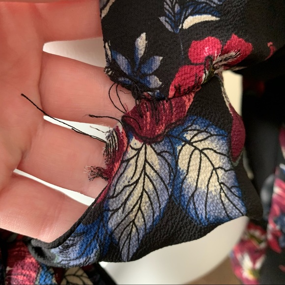 Blue Mint | Back Tie Blouse - Picture 8 of 10